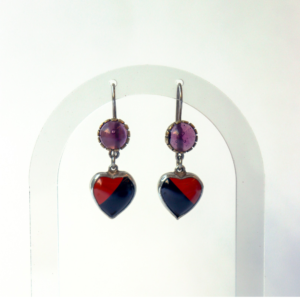 Κρεμαστά ασημένια σκουλαρίκια με ημιπολύτιμες πέτρες και καρδιές